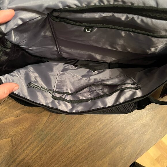 Jansport Tasker Black Messenger Bag Computer Bag Crossbody NEW Without Tags - Picture 6 of 12